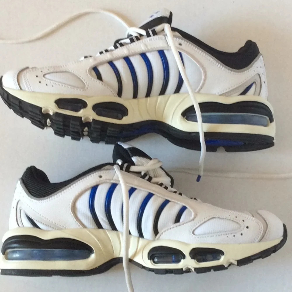 NWT Nike Air Max Size 8.5 - Picture 2 of 7
